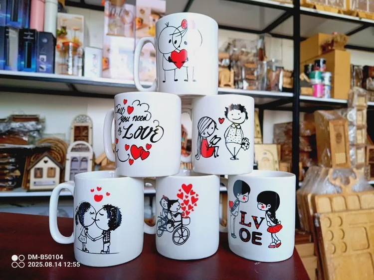 ماگ چینی فانتزی دسته دار بزرگ